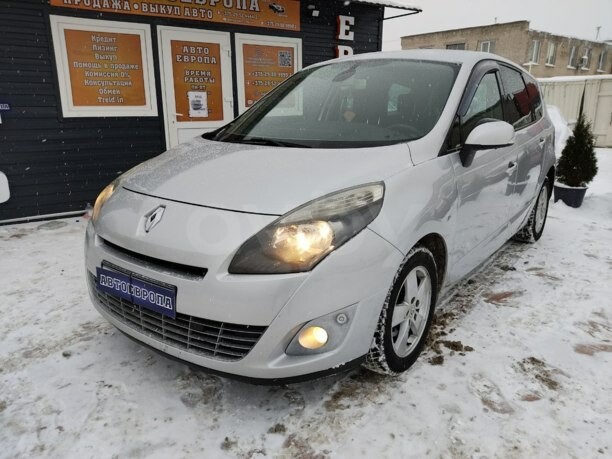 Renault Grand Scenic III, 7 мест, 2010 г.