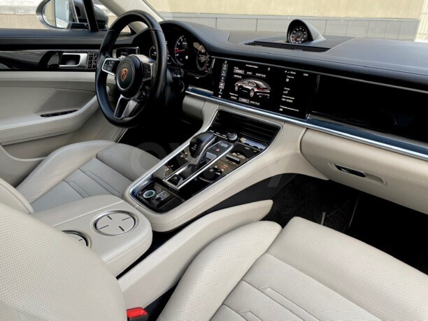 Porsche Panamera 971, 2017 г.