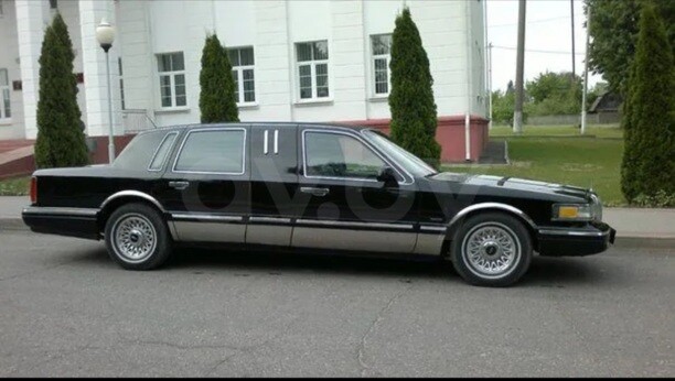 Lincoln Town Car II, 1997 г.