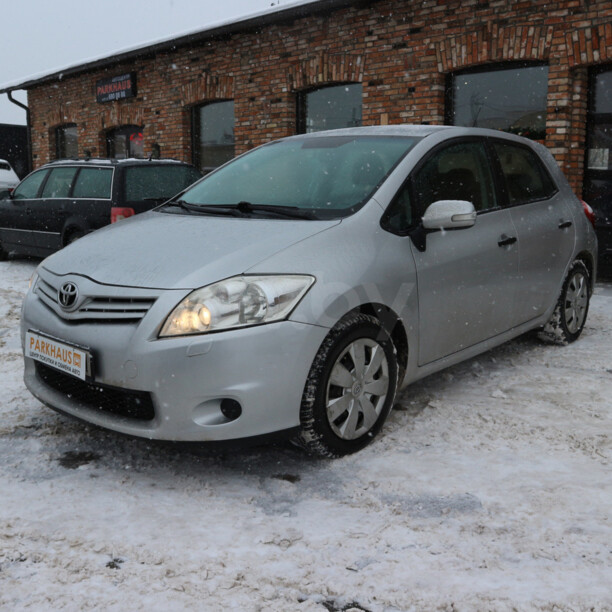 Toyota Auris I (E150) · Рестайлинг, 2010 г.