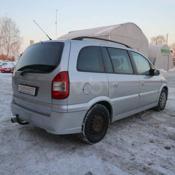 Opel Zafira A, 7 мест, 2001 г.