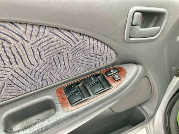 Toyota Avensis I (T220), 1998 г.