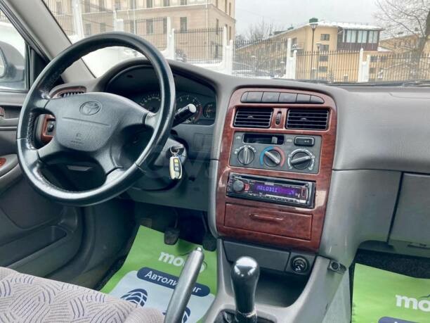 Toyota Avensis I (T220), 1998 г.
