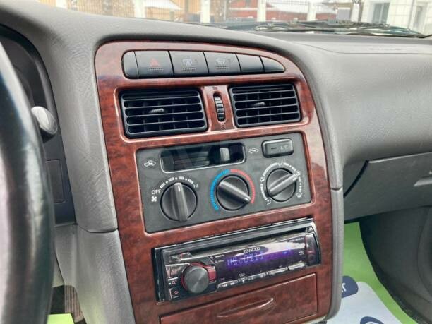 Toyota Avensis I (T220), 1998 г.