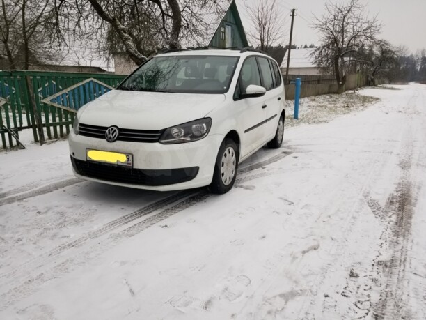 Volkswagen Touran II, 5 мест, 2014 г.