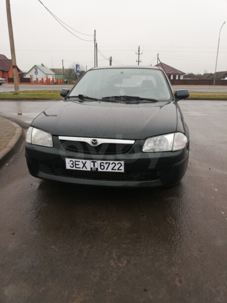 Mazda 323F, 1999 г.