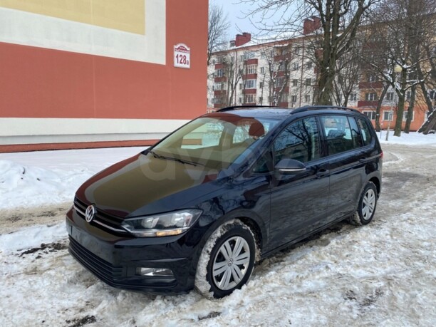 Volkswagen Touran III, 5 мест, 2016 г.