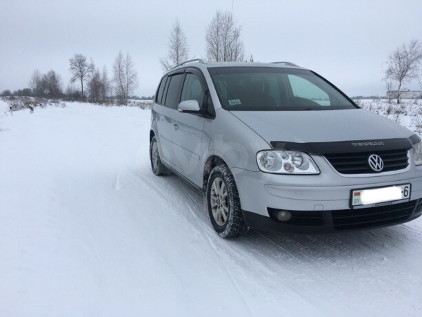 Volkswagen Touran I, 5 мест, 2006 г.