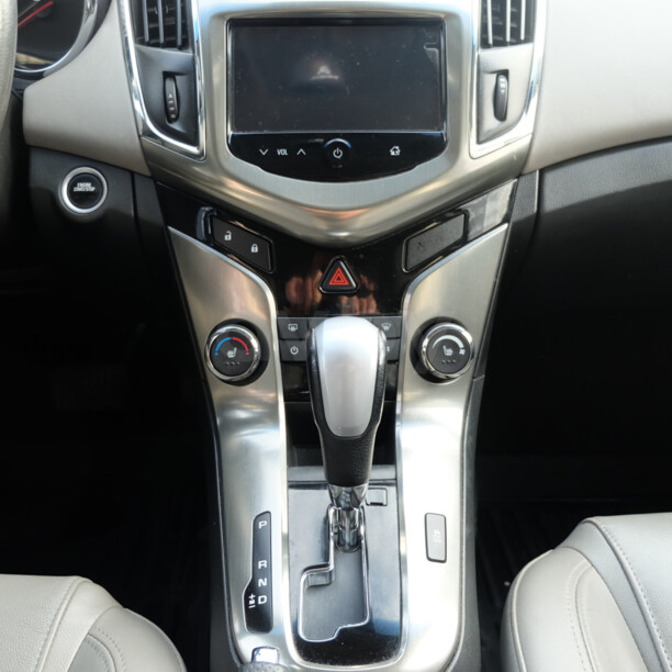 Chevrolet Cruze J300 · Рестайлинг, 2013 г.