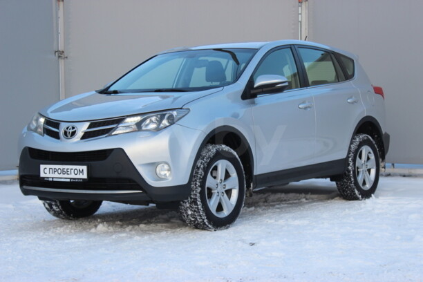 Toyota RAV4 IV (XA40), 5 мест, 2013 г.