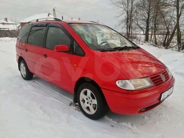 Volkswagen Sharan I, 7 мест, 1999 г.
