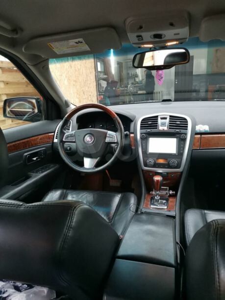 Cadillac SRX I, 5 мест, 2009 г.