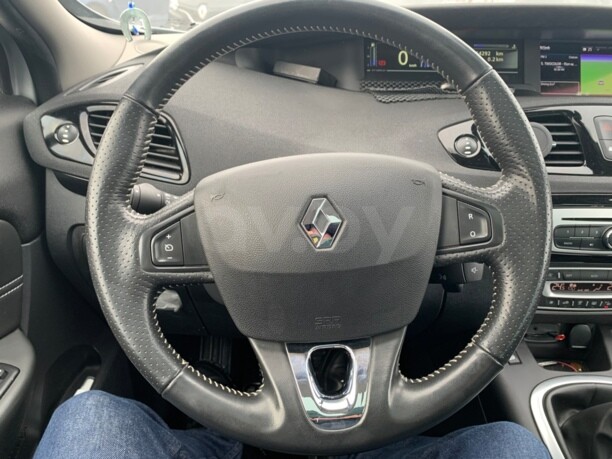 Renault Grand Scenic III · 2-й рестайлинг, 5 мест, 2016 г.