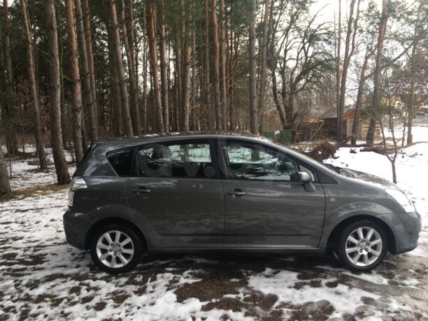 Toyota Corolla Verso III (AR10), 7 мест, 2005 г.
