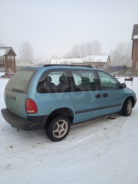 Dodge Caravan III, 7 мест, 1999 г.