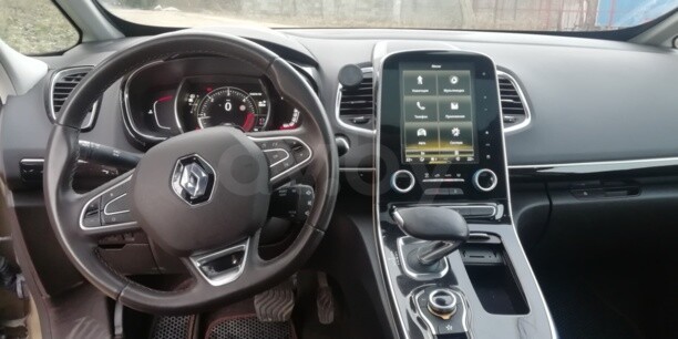 Renault Espace V, 5 мест, 2015 г.