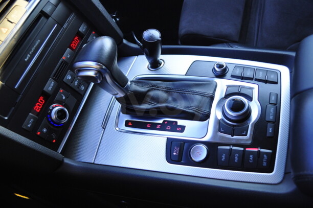 Audi Q7 4L · Рестайлинг, 5 мест, 2010 г.