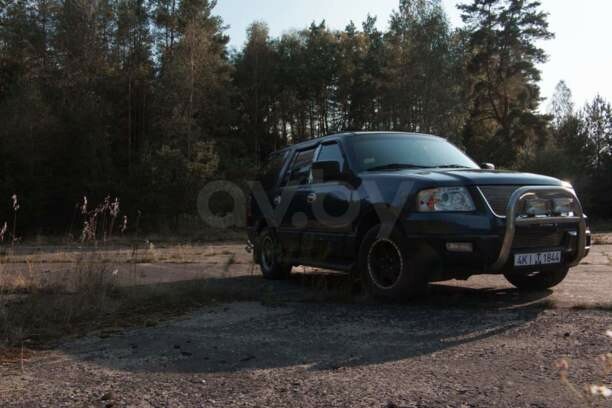 Ford Expedition II, 7 мест, 2003 г.