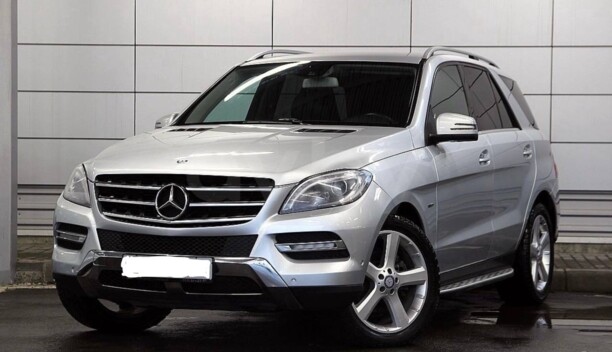 Mercedes-Benz M-Класс W166, 5 мест, 2012 г.