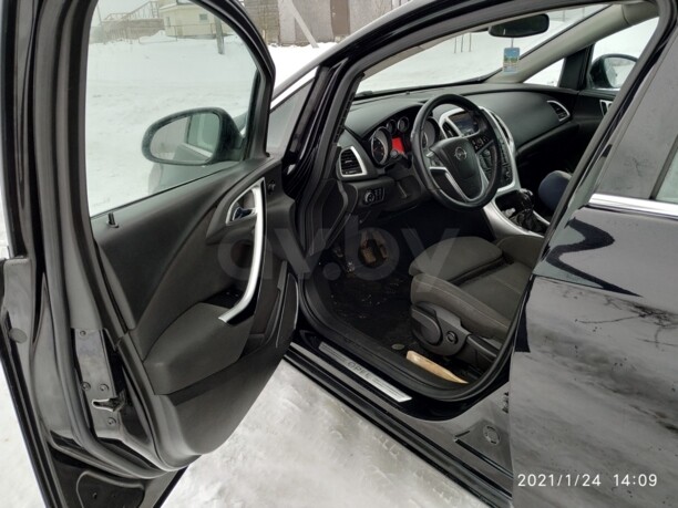 Opel Astra J, 2010 г.