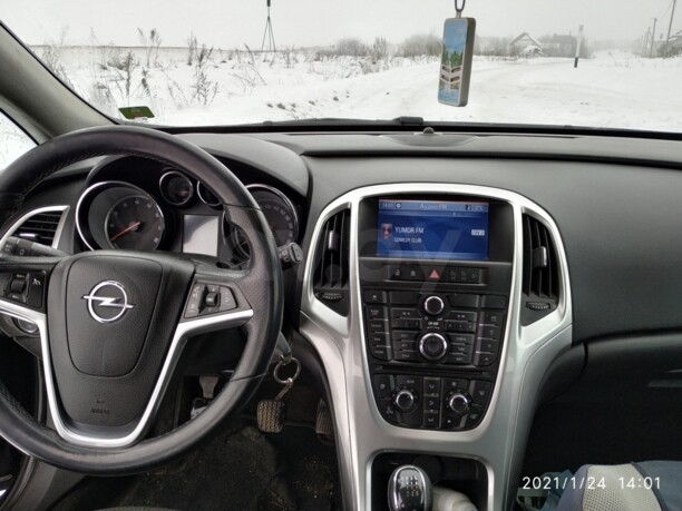 Opel Astra J, 2010 г.