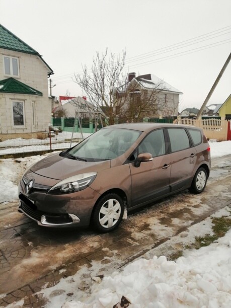 Renault Grand Scenic III · 2-й рестайлинг, 7 мест, 2013 г.