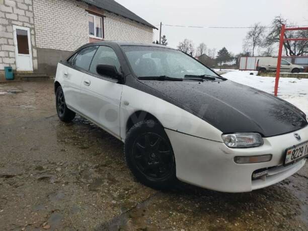 Mazda 323F, 1996 г.