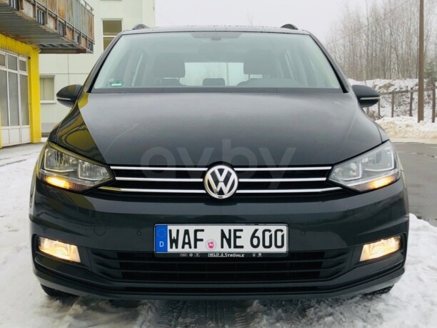 Volkswagen Touran III, 5 мест, 2017 г.