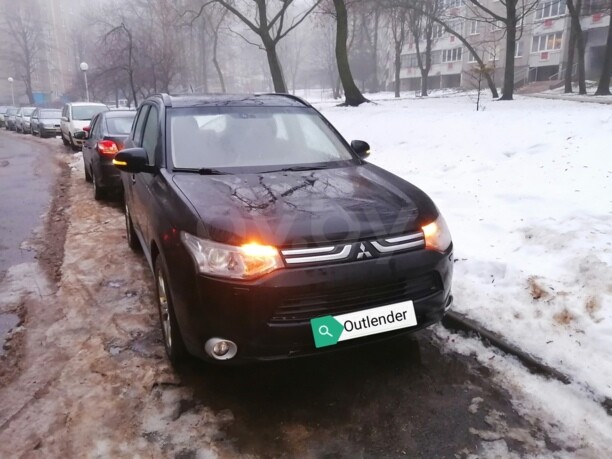 Mitsubishi Outlander III, 5 мест, 2013 г.