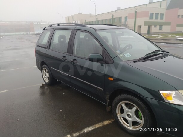 Mazda MPV II, 7 мест, 2000 г.