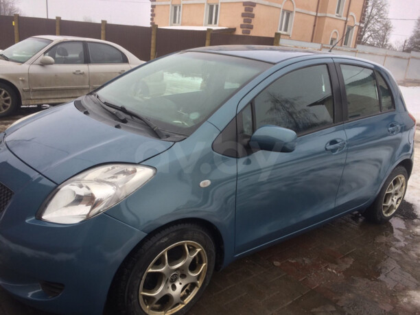 Toyota Yaris II (XP9), 2008 г.
