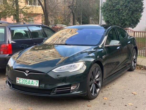 Tesla Model S I, 2014 г.