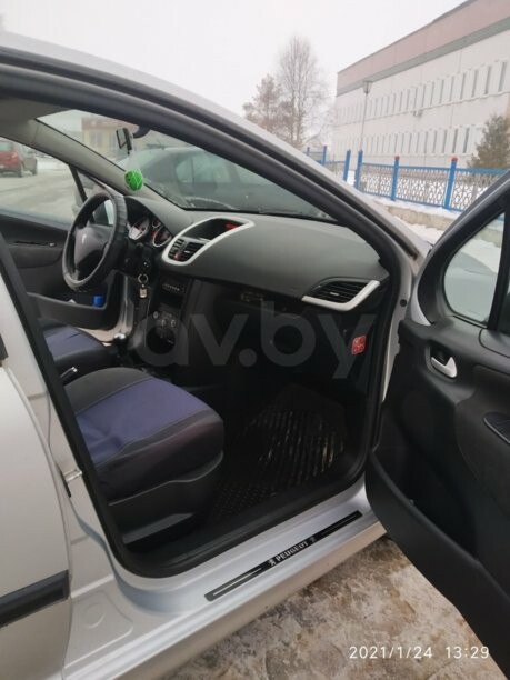Peugeot 207 I · Рестайлинг, 2010 г.