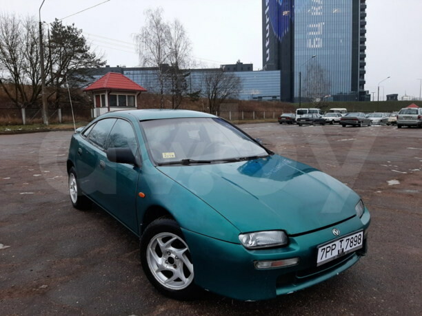 Mazda 323F, 1995 г.