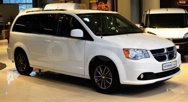 Dodge Grand Caravan V, 7 мест, 2017 г.