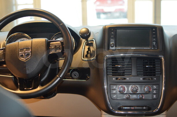 Dodge Grand Caravan V, 7 мест, 2017 г.