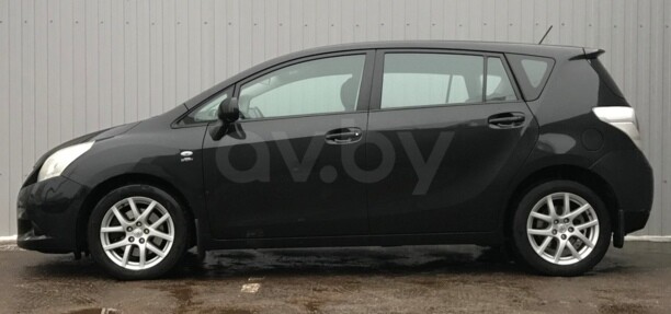 Toyota Verso I, 5 мест, 2009 г.