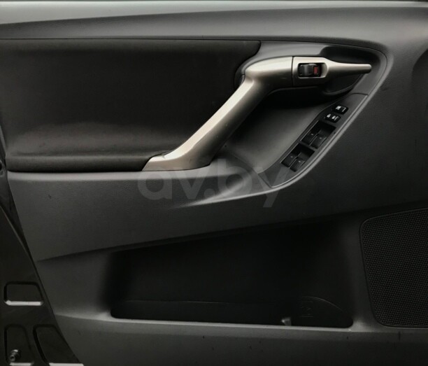 Toyota Verso I, 5 мест, 2009 г.