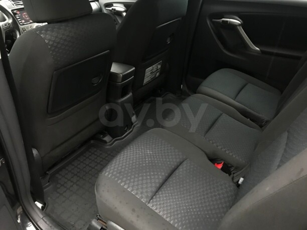 Toyota Verso I, 5 мест, 2009 г.