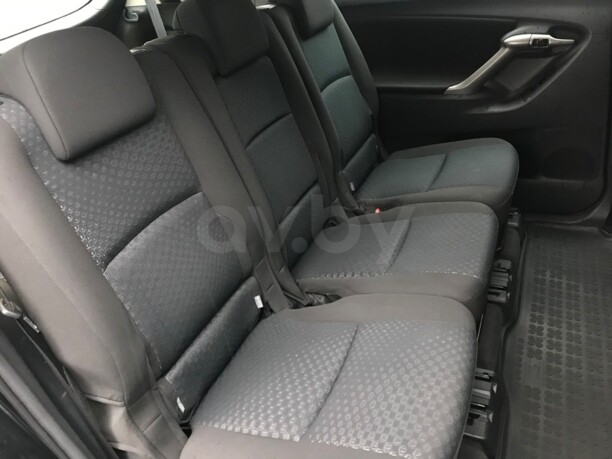 Toyota Verso I, 5 мест, 2009 г.