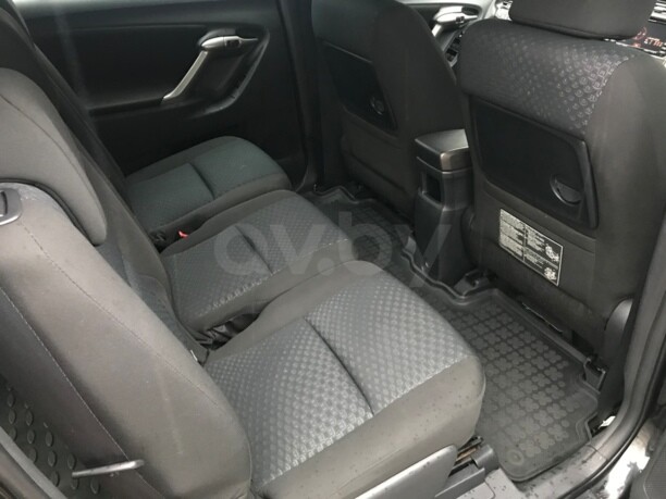 Toyota Verso I, 5 мест, 2009 г.
