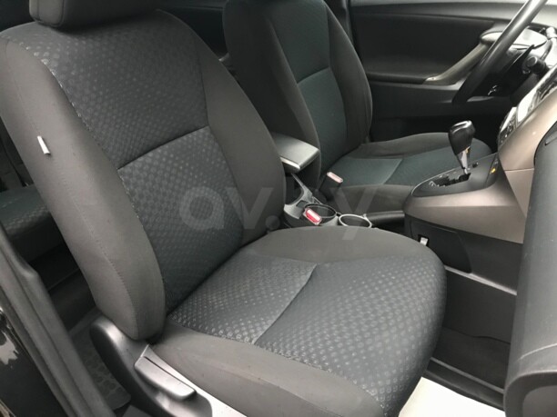 Toyota Verso I, 5 мест, 2009 г.