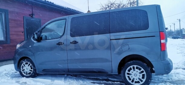 Peugeot Traveller, 7 мест, 2019 г.