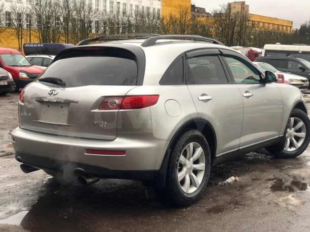 Infiniti FX I, 2003 г.