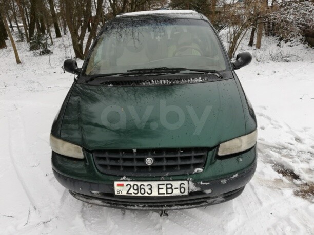 Chrysler Voyager III, 7 мест, 1999 г.