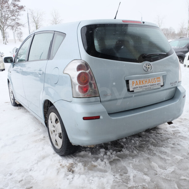 Toyota Corolla Verso II (E121), 7 мест, 2004 г.