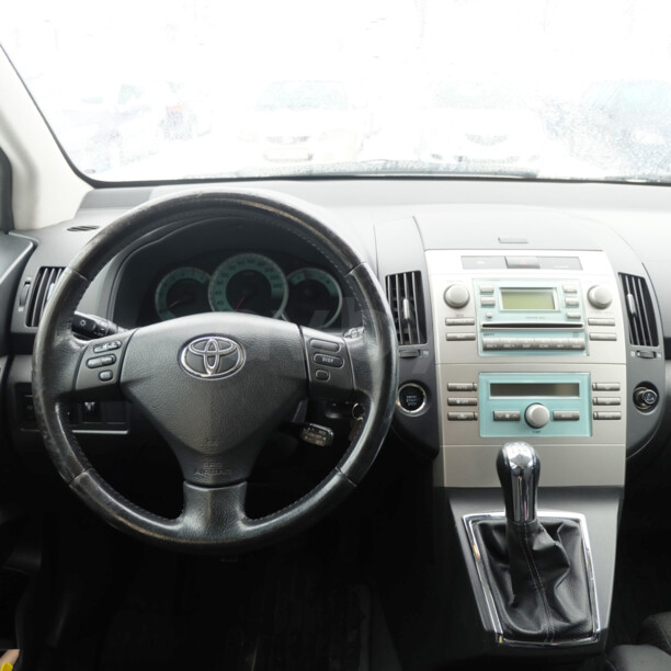 Toyota Corolla Verso II (E121), 7 мест, 2004 г.