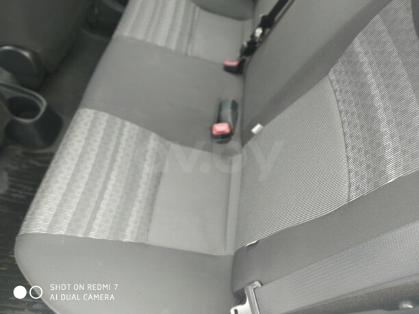 Toyota Yaris III (XP130) · Рестайлинг, 2016 г.