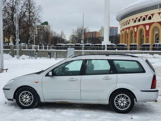 Ford Focus I · Рестайлинг, 2001 г.