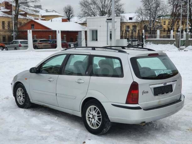 Ford Focus I · Рестайлинг, 2001 г.